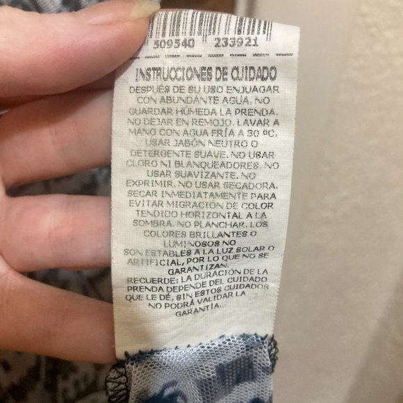 Beach cover up - Picture 8 of 9